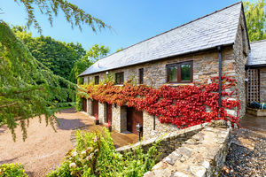Front elevation - click for photo gallery